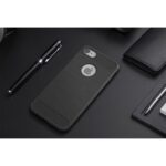 UCASE TPU Carbon za iPhone 7 CRNA - Slika 4
