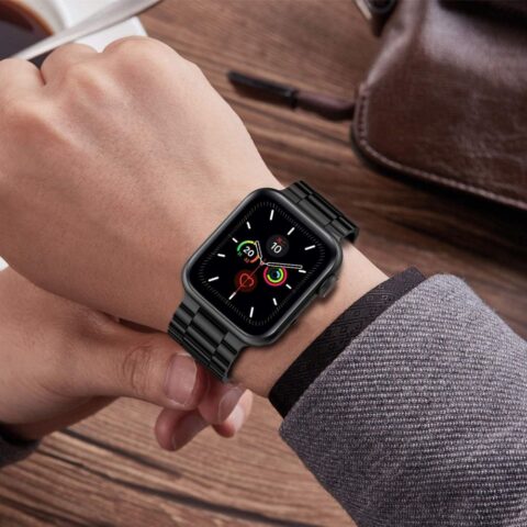Tech-Protect Stainless remen za Apple Watch 8/9/10/11/SE/Ultra (44/45/46/49mm) crni - Slika 10