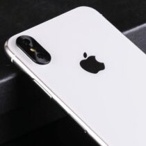 Aluminijska zaštita za lens kamere iPhone X / XS (crna)
