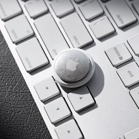 4x Matte Spigen AirSkin Shield hidrogel film za Apple AirTag (prozirna) - Slika 15