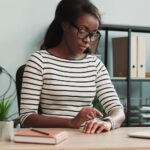 2x SPIGEN PROFLEX ”EZ FIT” kaljena stakla za APPLE WATCH 7 (41mm) - Slika 6