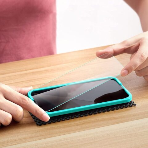 ESR SCREEN SHIELD kaljeno staklo + aplikator za iPHONE 14 PRO - Slika 7