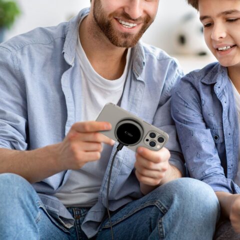 TECH-PROTECT QI15W-A33 MAGNETIC MAGSAFE bežični punjač (crni) - Slika 2