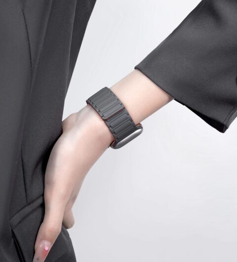 5 TECH-PROTECT ICONBAND MAGNETIC narukvica APPLE WATCH 4 / 5 / 6 / 7 / 8 / 9 / SE / ULTRA 1 / 2 (42 / 44 / 45 / 49 mm) BLACK/RED - Slika 8