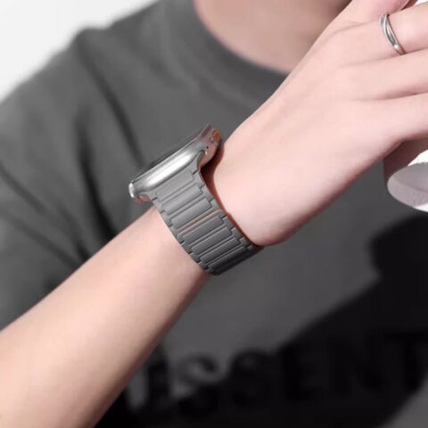 6 TECH-PROTECT ICONBAND MAGNETIC narukvica APPLE WATCH 4 / 5 / 6 / 7 / 8 / 9 / SE / ULTRA 1 / 2 (42 / 44 / 45 / 49 mm) TITANIUM/ORANGE - Slika 6