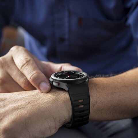 TECH-PROTECT SILICONE LINE narukvica za SAMSUNG GALAXY WATCH 4 / 5 / 5 PRO / 6 / 7 / FE (CRNA) - Slika 6