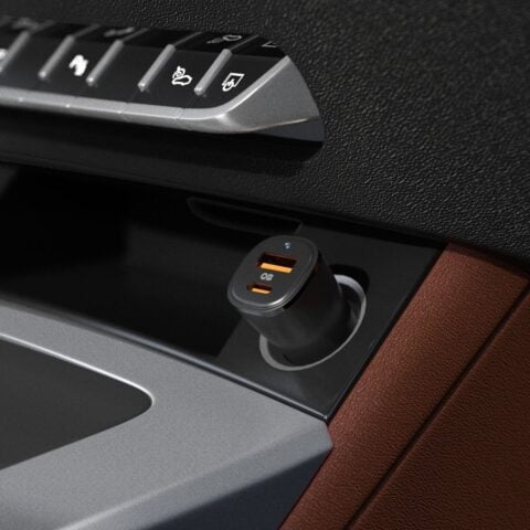 3 SPIGEN EV482 ARCSTATION ESSENTIAL brzi auto punjač 48W - Slika 3
