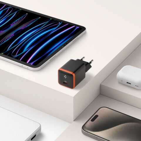 4 SPIGEN EE301EU ARCSTATION ESSENTIAL brzi punjač 30W - Slika 4