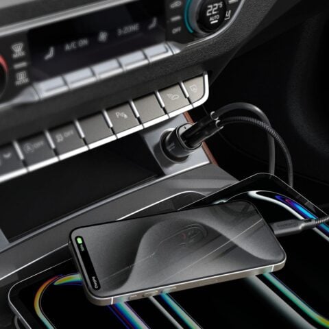 4 SPIGEN EV502 ARCSTATION ESSENTIAL brzi auto punjač 50W - Slika 4