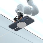 SPIGEN LIQUID CRYSTAL zaštita za Samsung GALAXY S25 (SPACE CRYSTAL) - Slika 9