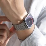 RINGKE METAL ONE AIR APPLE WATCH 8 / 9 / 10 / 11 / SE / ULTRA (44 / 45 / 46 / 49 mm) srebrna - Slika 6