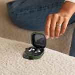 TECH-PROTECT SLIM HOOK zaštita za SAMSUNG GALAXY BUDS 4 / 4 PRO (OLIVE GREEN) - Slika 11