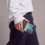TECH-PROTECT MAGMAT MagSafe Galaxy Z Flip 8, mat crna - Slika 9
