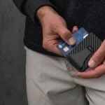 Tech-Protect Thorn novčanik s karticama RFID signal blocker (carbon) - Slika 7