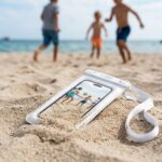 TECH-PROTECT UWC7 FLOATING vodootporna torbica za mobitele do 6,9" inča (bijela) - Slika 8